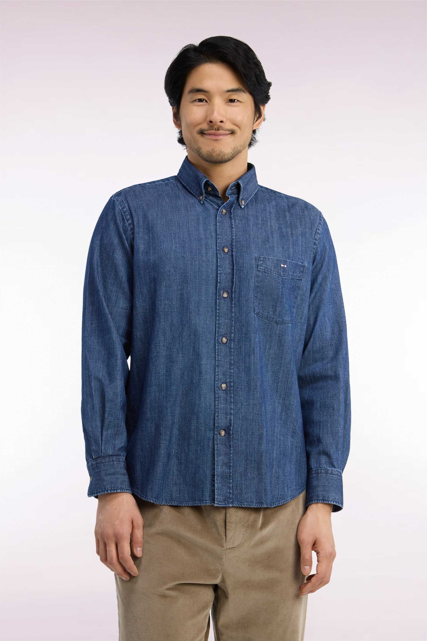 Chemise en coton denim brut coupe droite