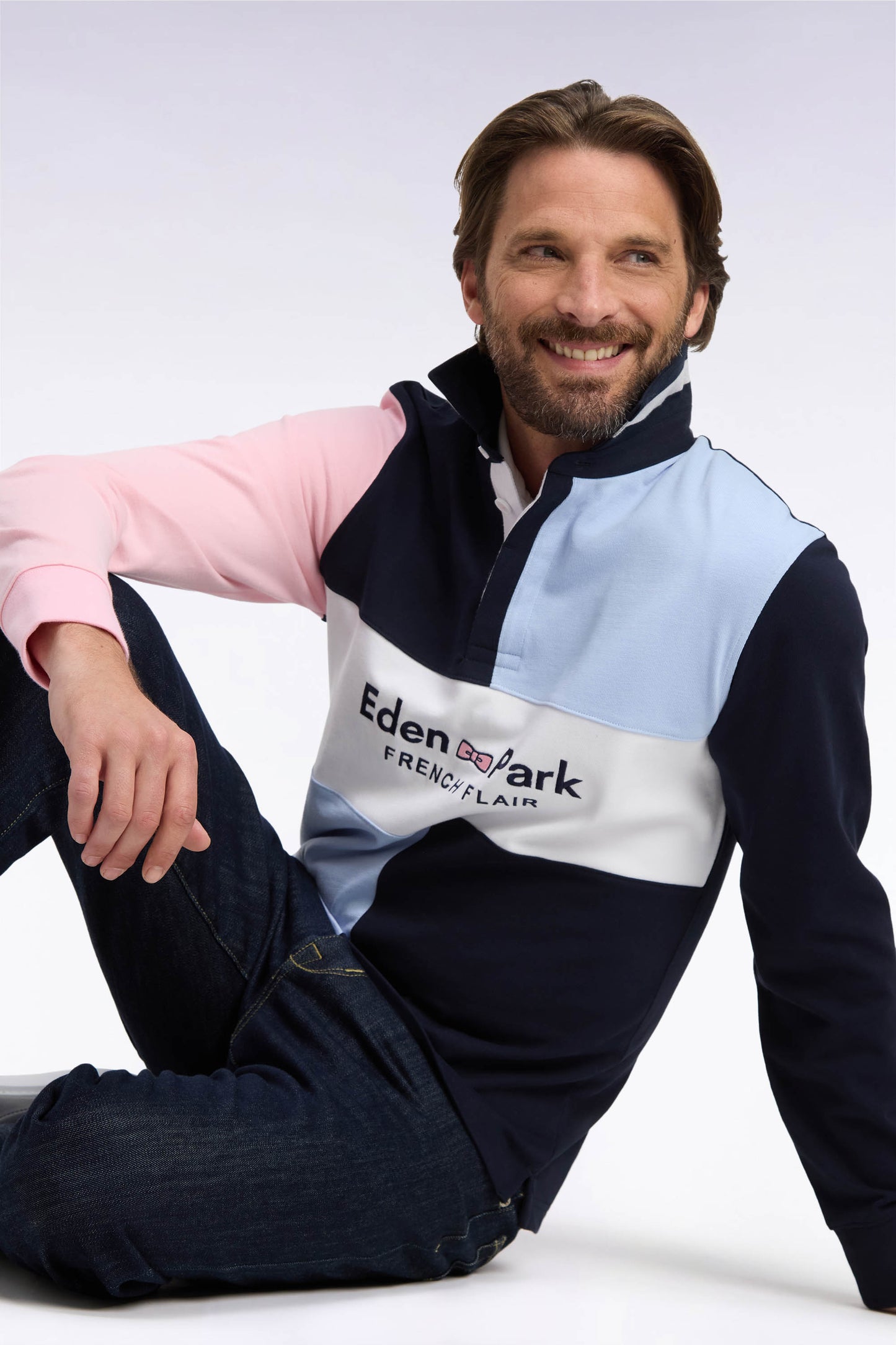 Maillot manches longues coupé cousu en jersey de coton marine brodé