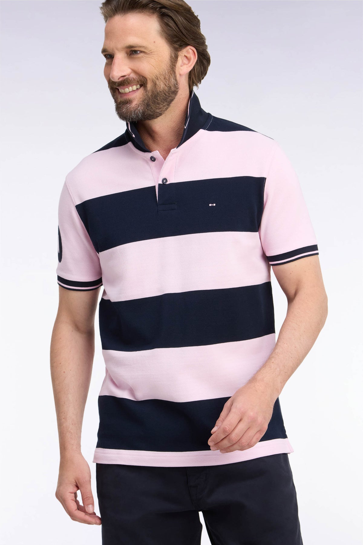 Polo manches courtes à rayures rugby roses et marine coupe droite