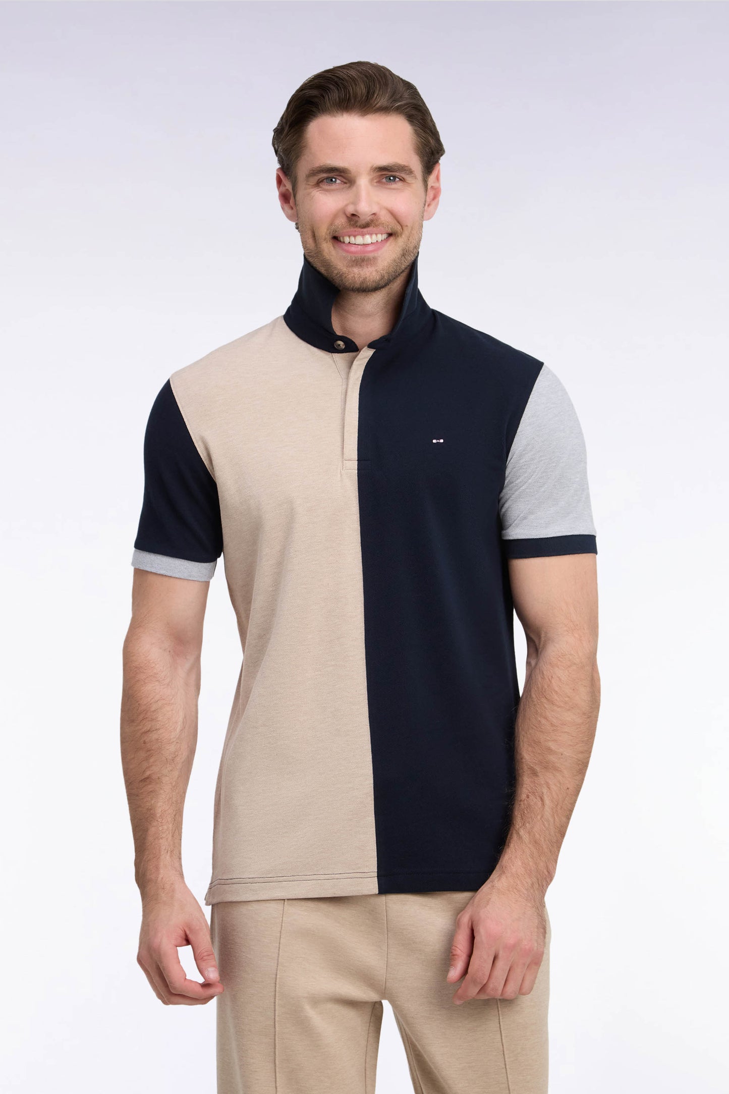 Polo manche courtes en piqué de coton peigné tricolore beige coupe droite