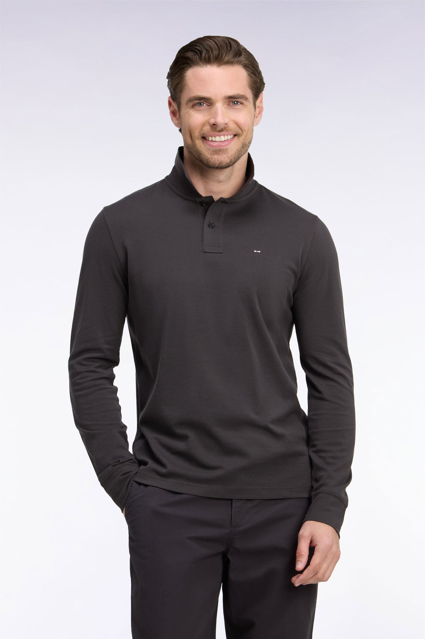 Polo manches longues en coton Pima marron foncé coupe droite