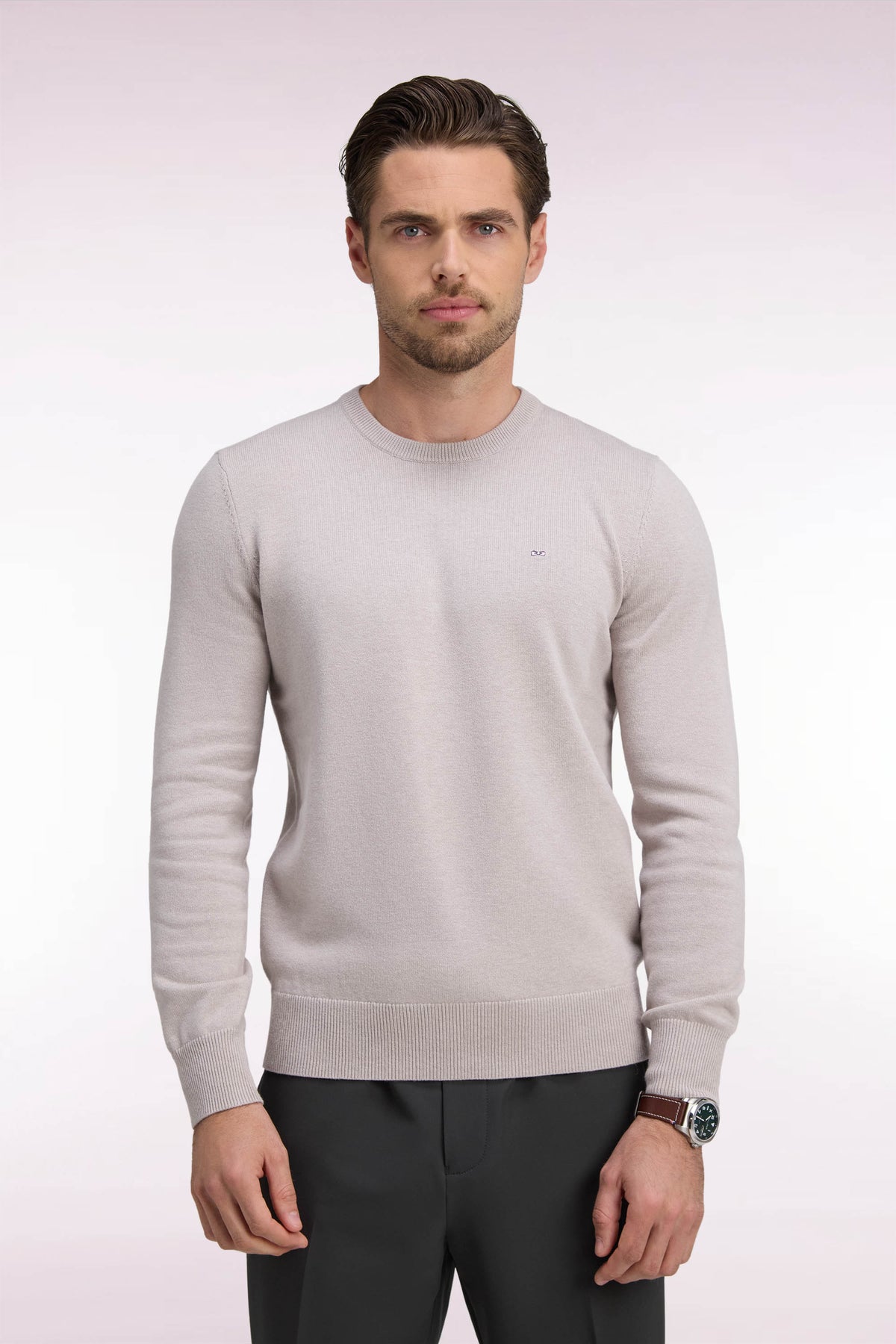 Pull col rond en laine et coton gris coupe droite