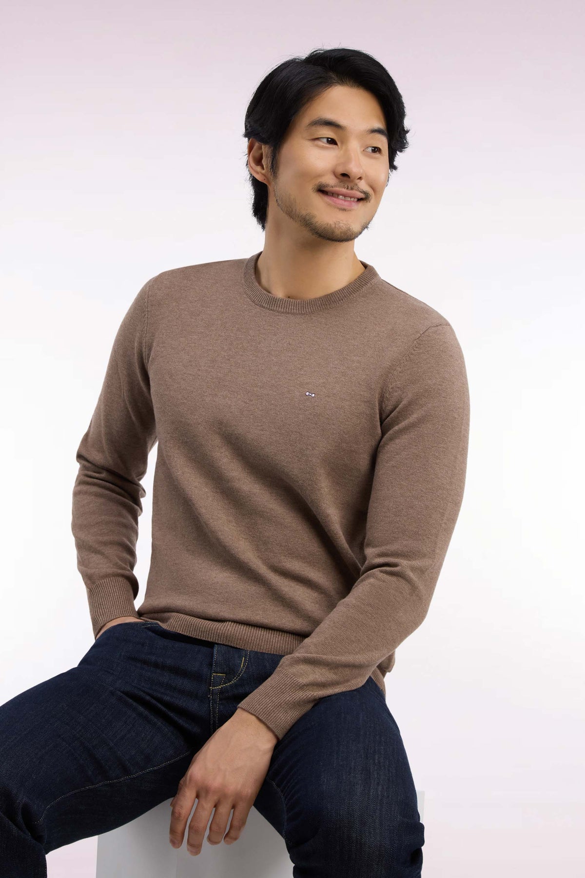 Round neck sweater in brown wool and cotton, straight cut