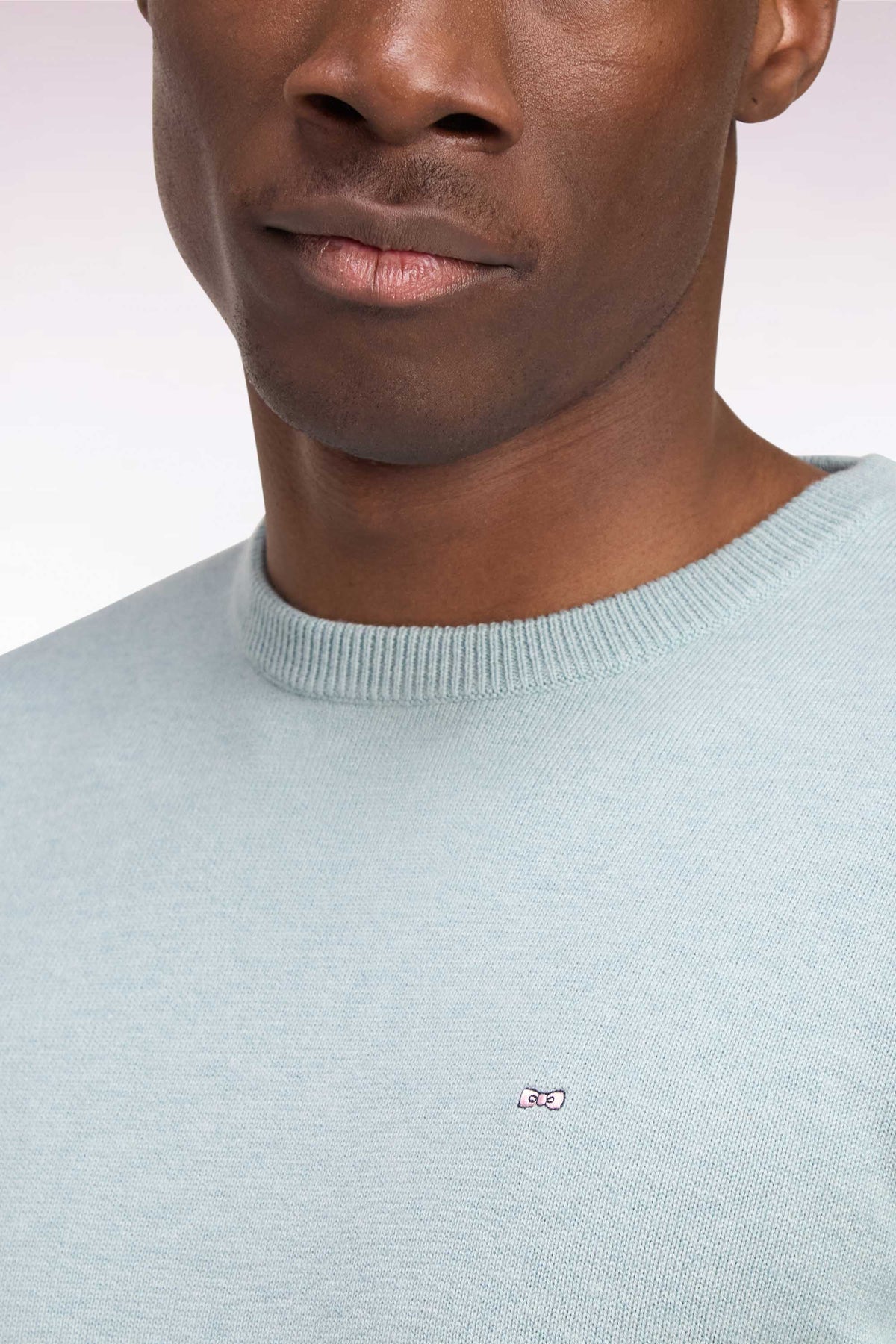Pull col rond en laine et coton vert d'eau coupe droite