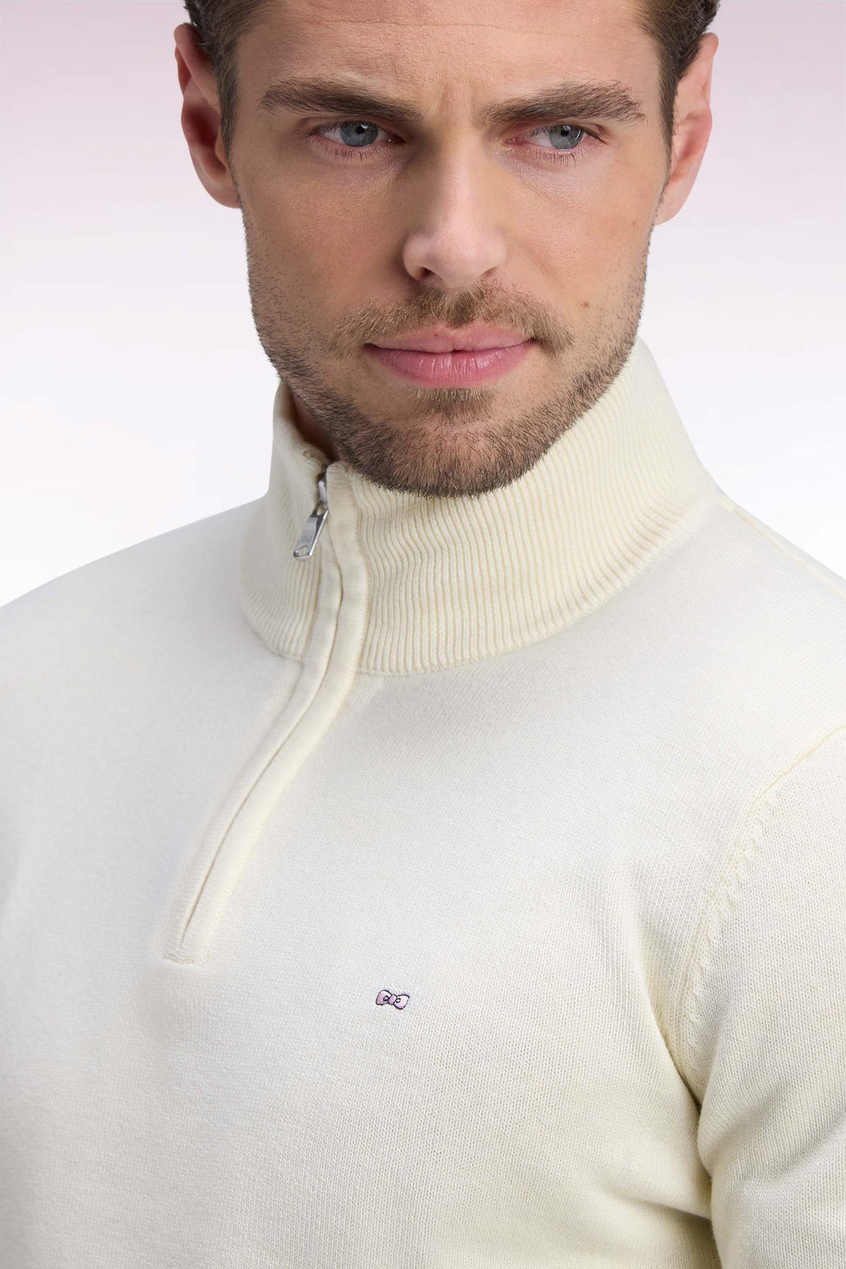Pull col camionneur en laine et coton écru coupe droite