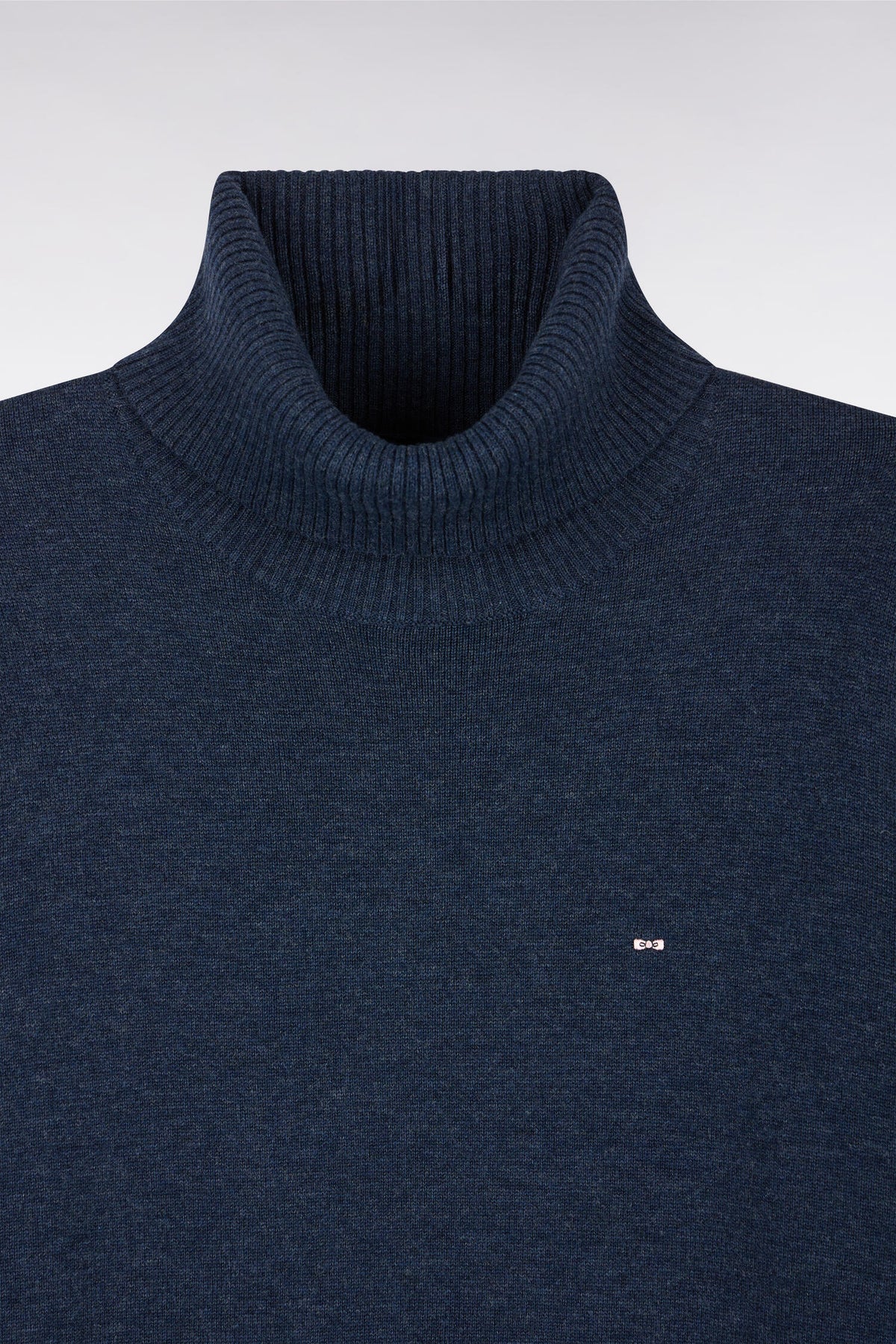 Pull col roulé en laine et coton bleu coupe droite