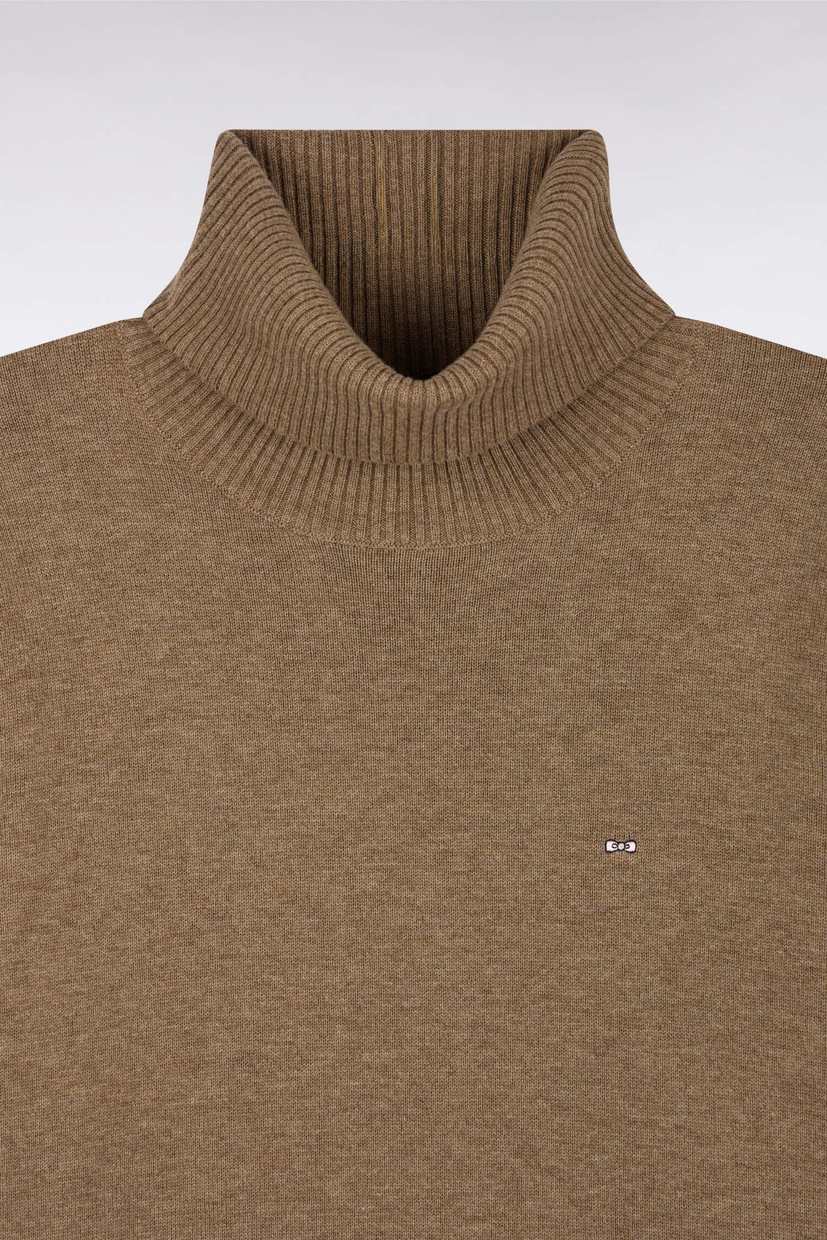 Straight cut brown wool and cotton turtleneck sweater