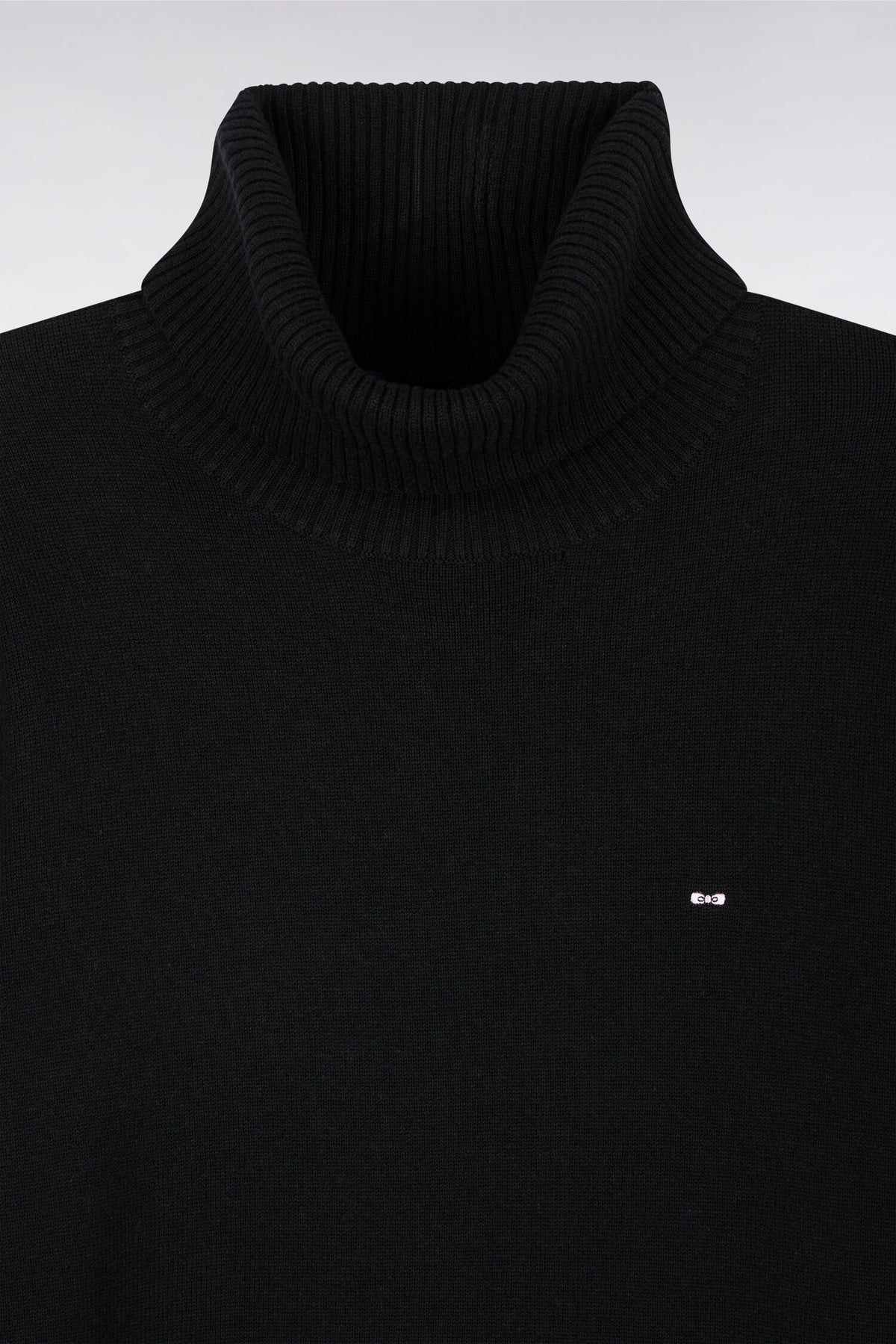 Pull col roulé en laine et coton noir coupe droite
