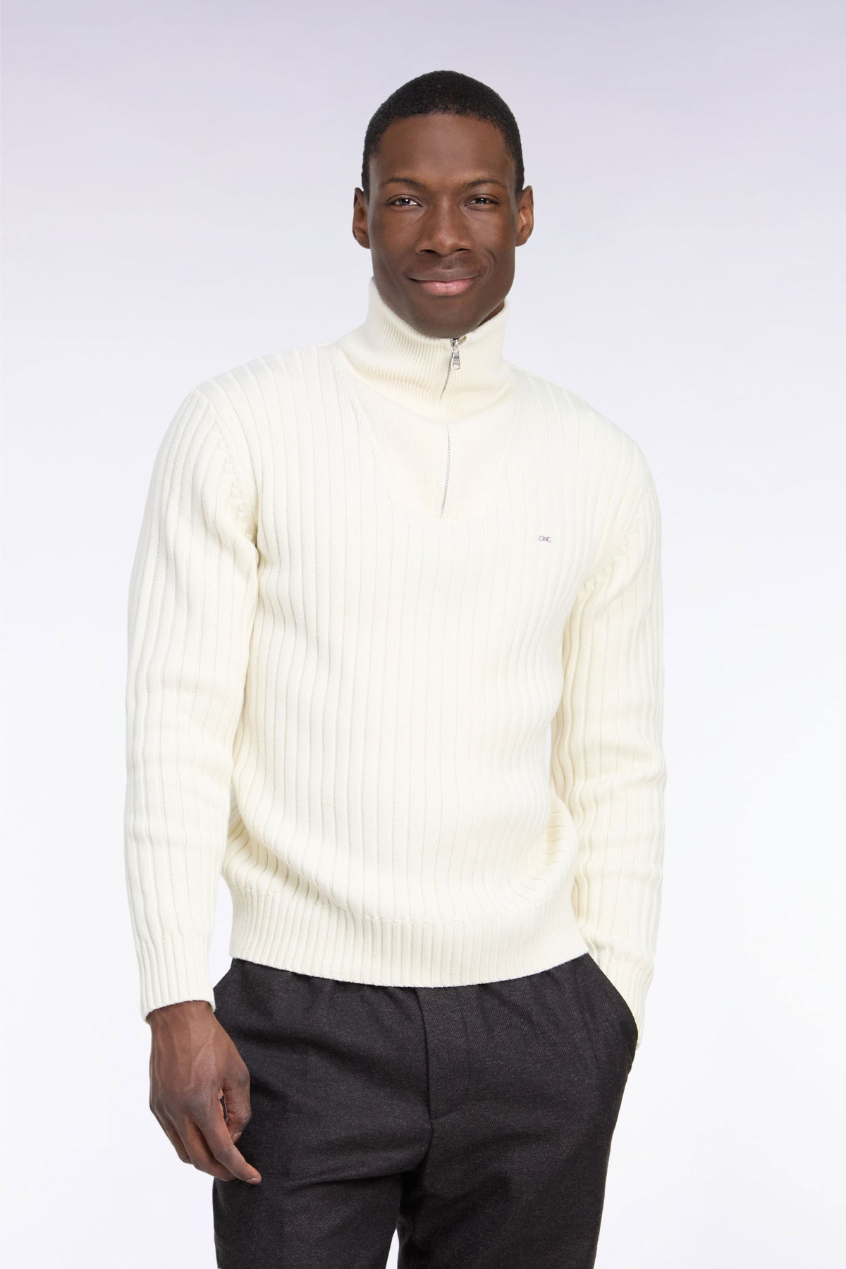 Pull col camionneur en laine et coton écru côtelé coupe droite