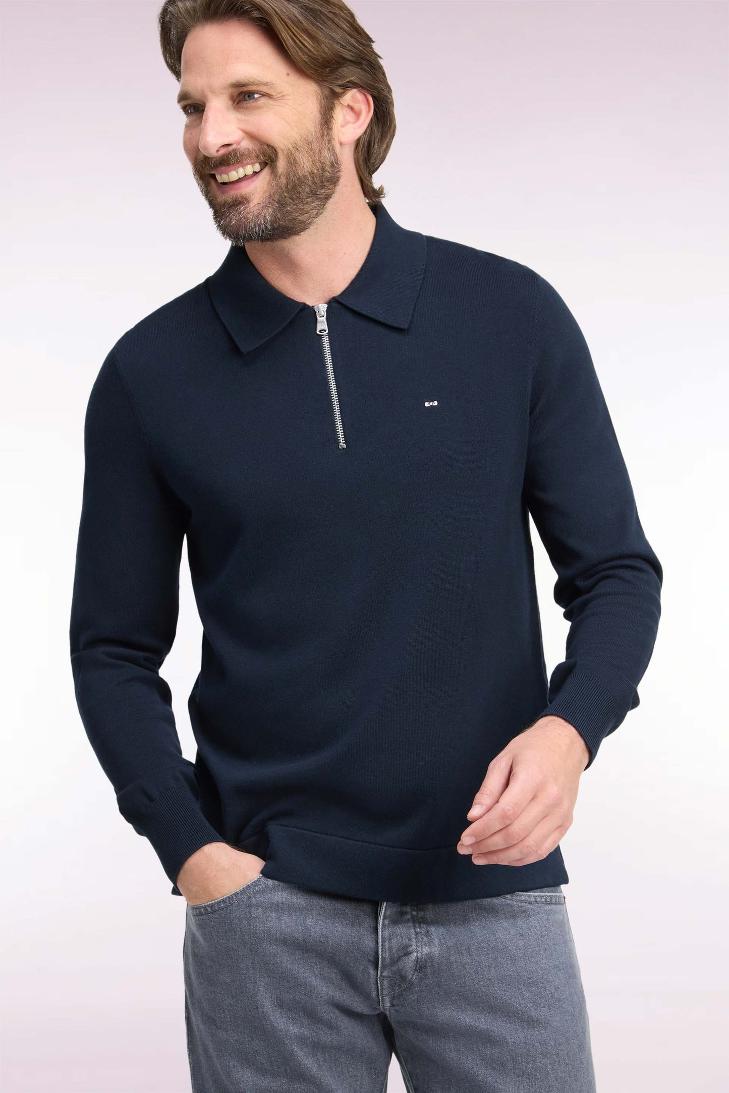 Pull à col polo zippé en coton et viscose marine coupe droite