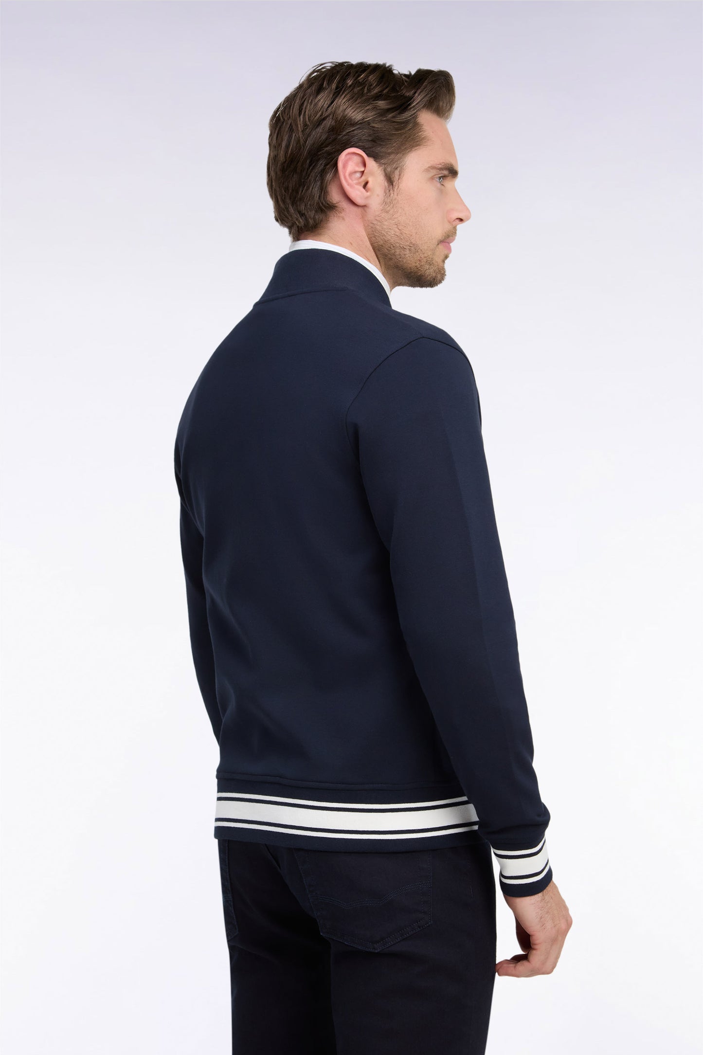 Sweatshirt zippé en interlock marine à bords-côtes Teddy coupe droite