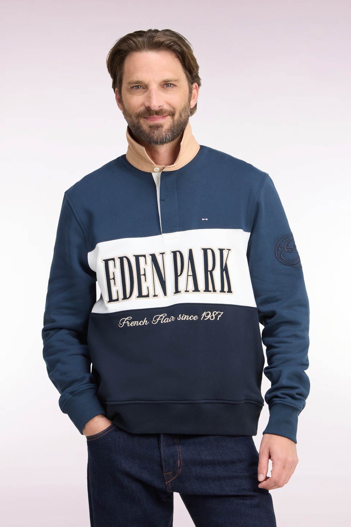 Sweatshirt zippé à col polo gris coupe droite