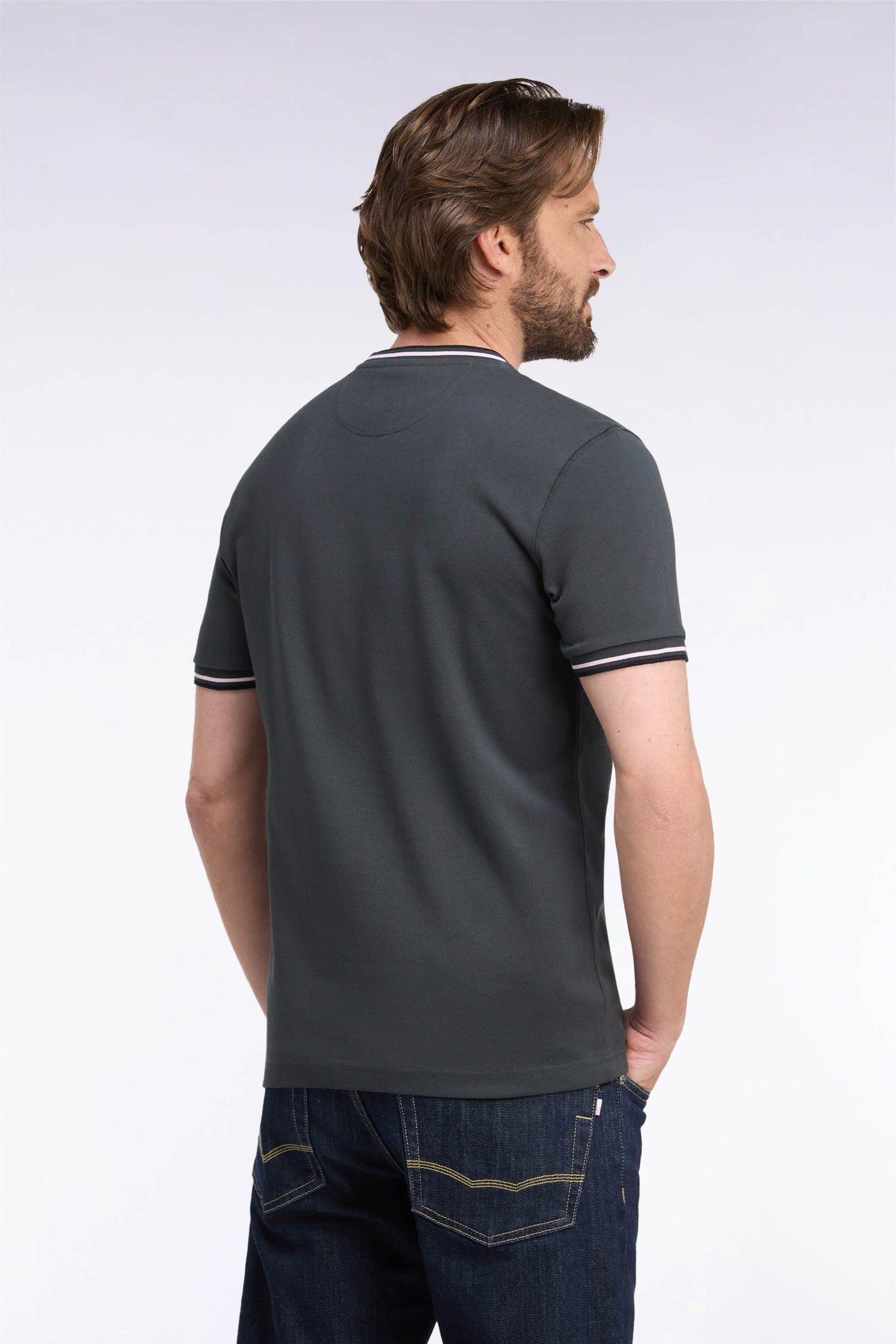T-shirt manches courtes en coton kaki à bords-côtes rayés coupe droite
