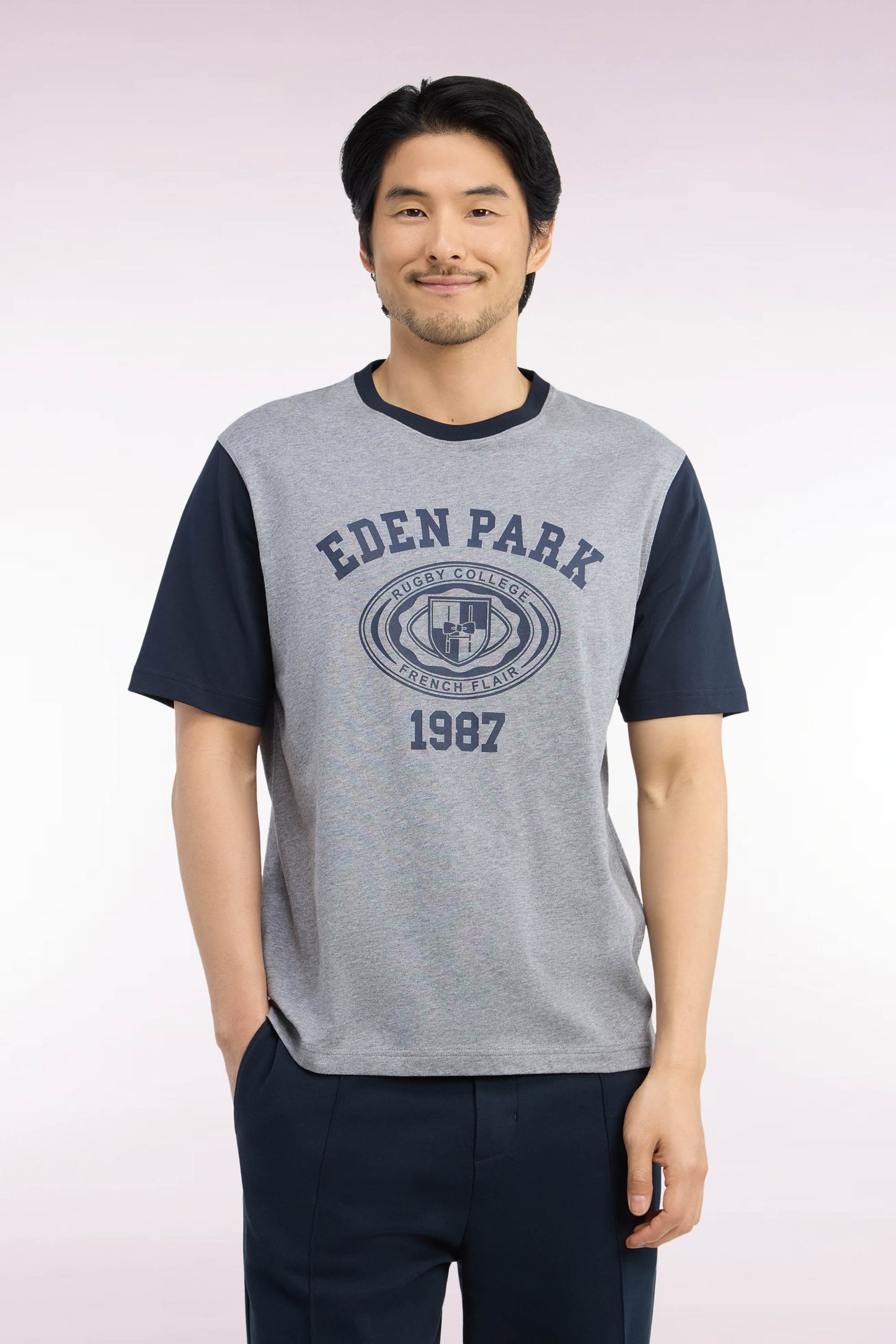 T-shirt manches courtes en coton marine et gris sérigraphié coupe droite