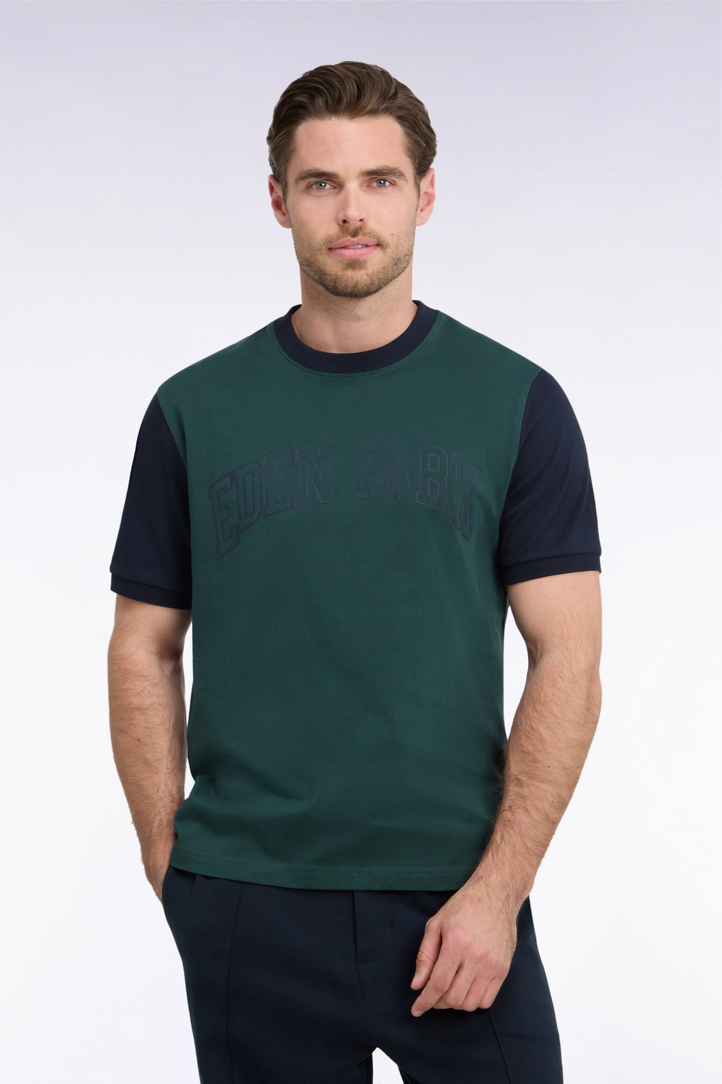T-shirt manches courtes en coton marine et kaki coupe droite