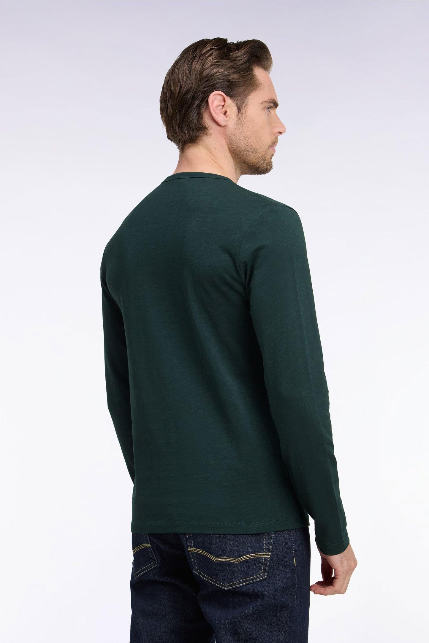 T-shirt manches longues en coton vert foncé coupe ajustée