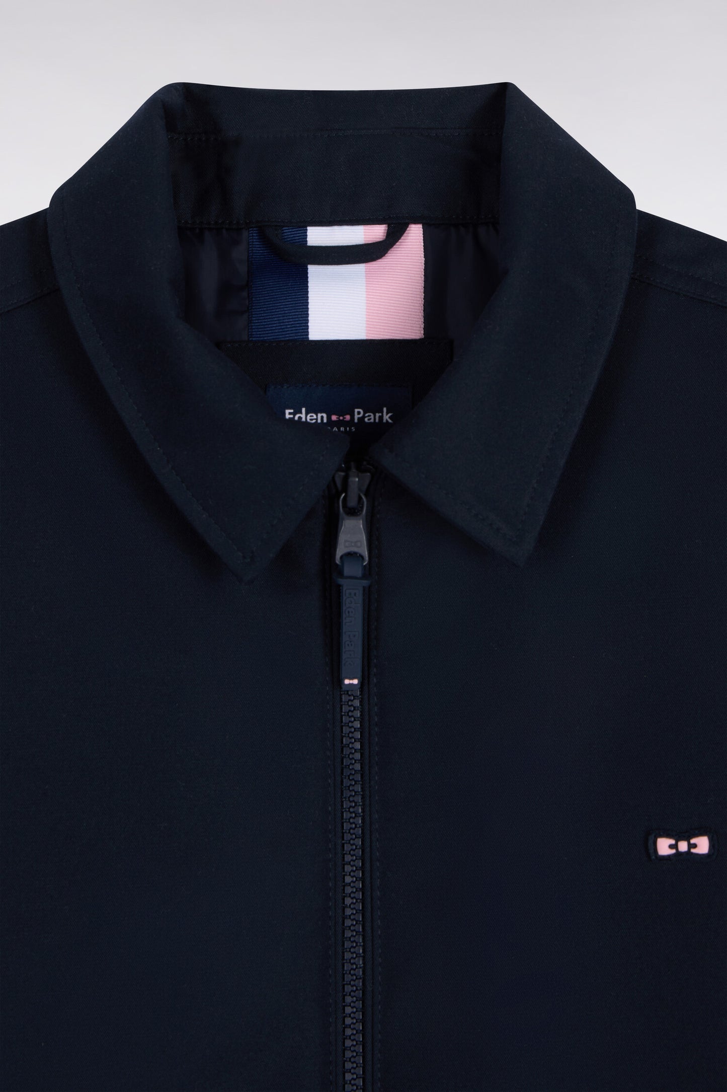 Blouson en nylon marine à bords-côtes coupe droite