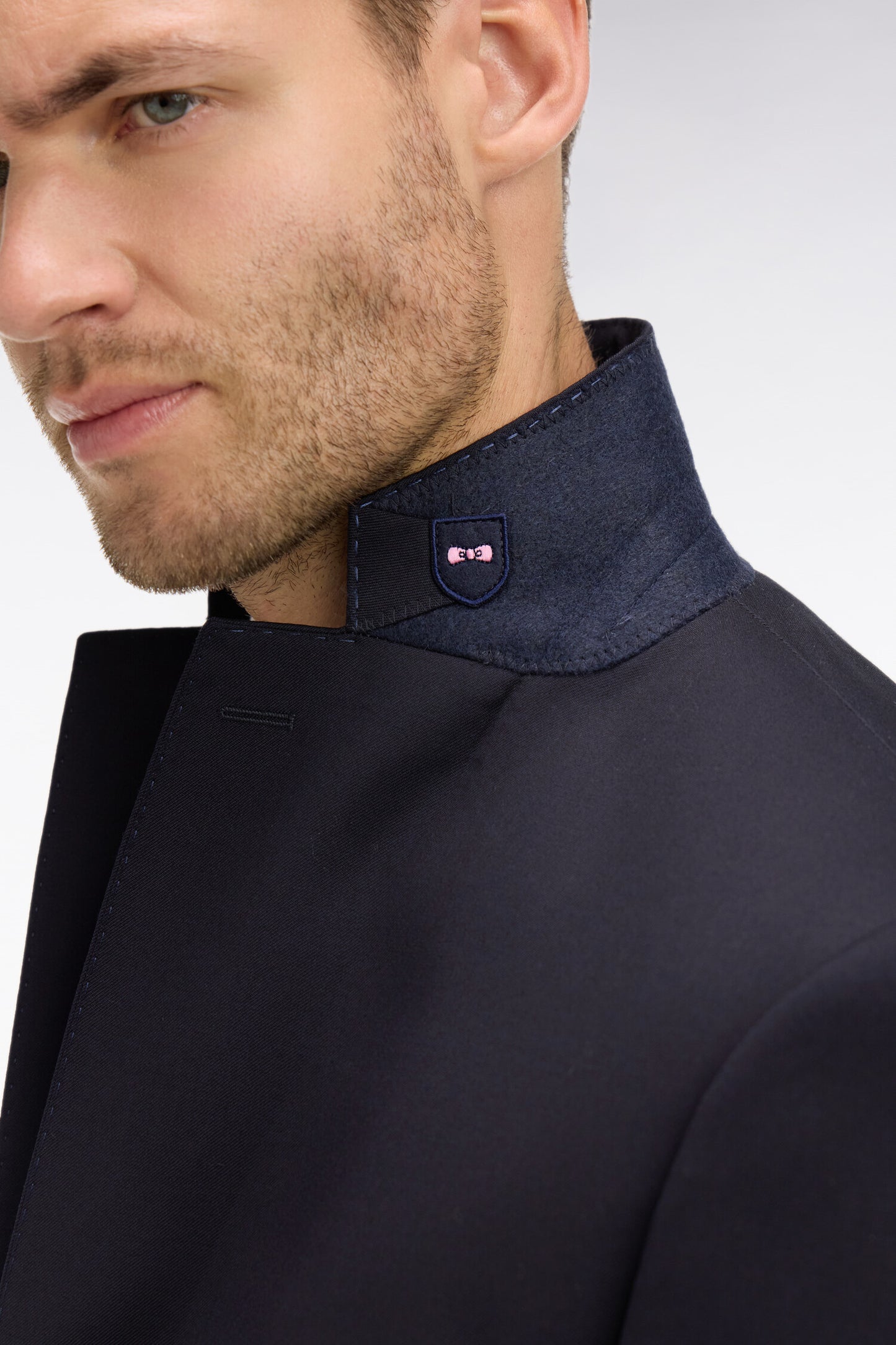 Regular dark blue blazer