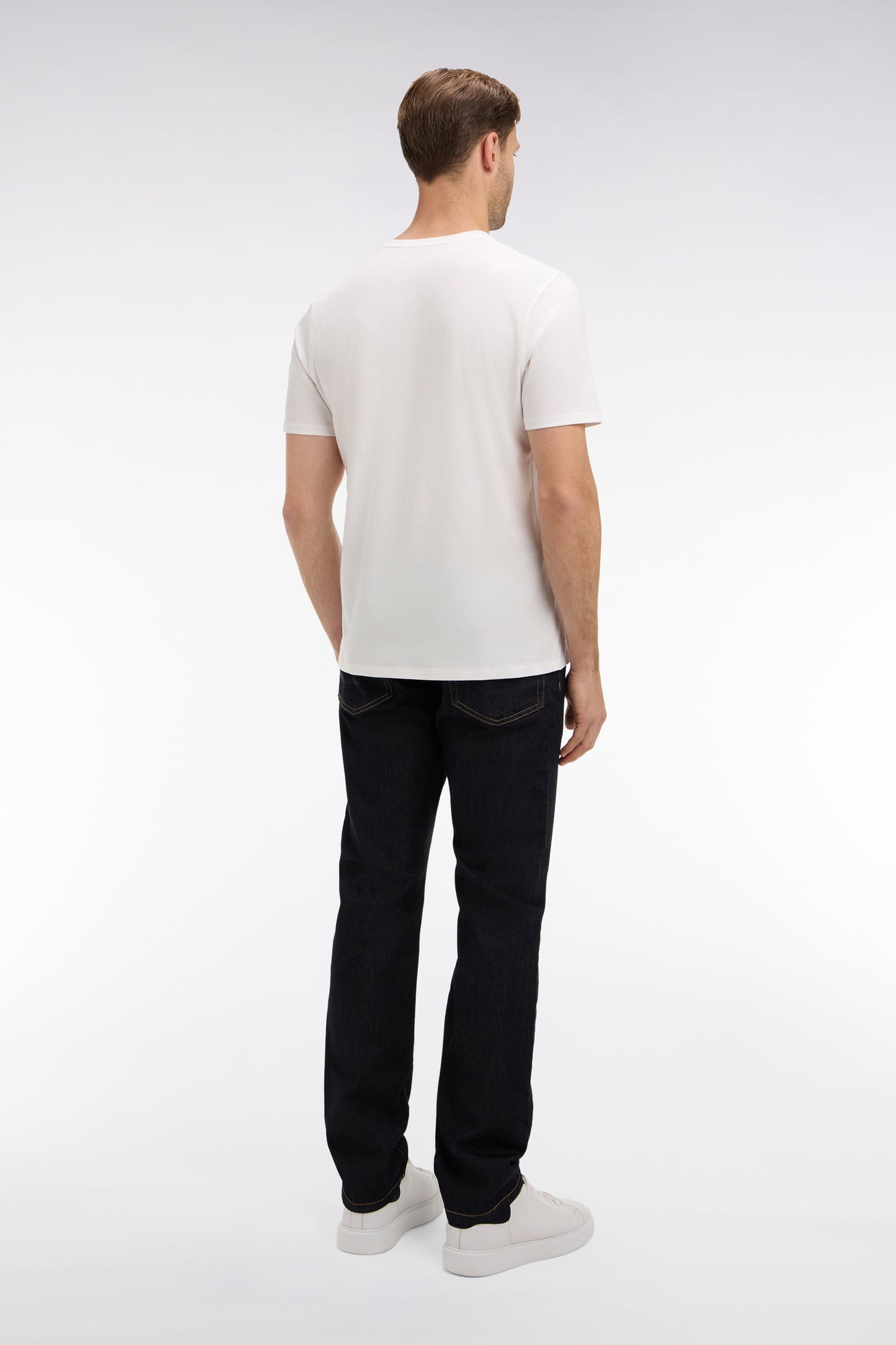 Jean bleu marine en coton extensible