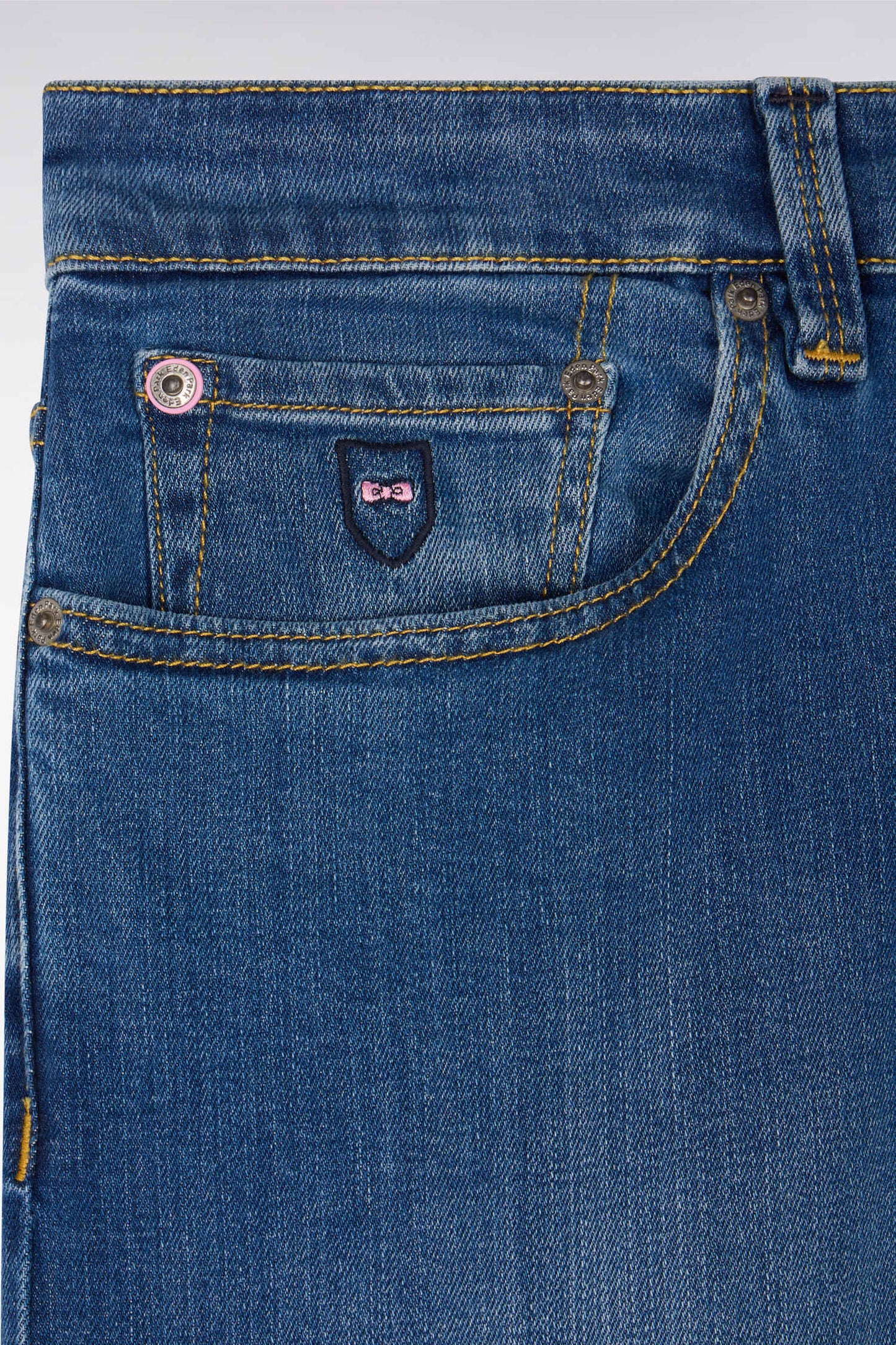 Blue jeans in stretch cotton