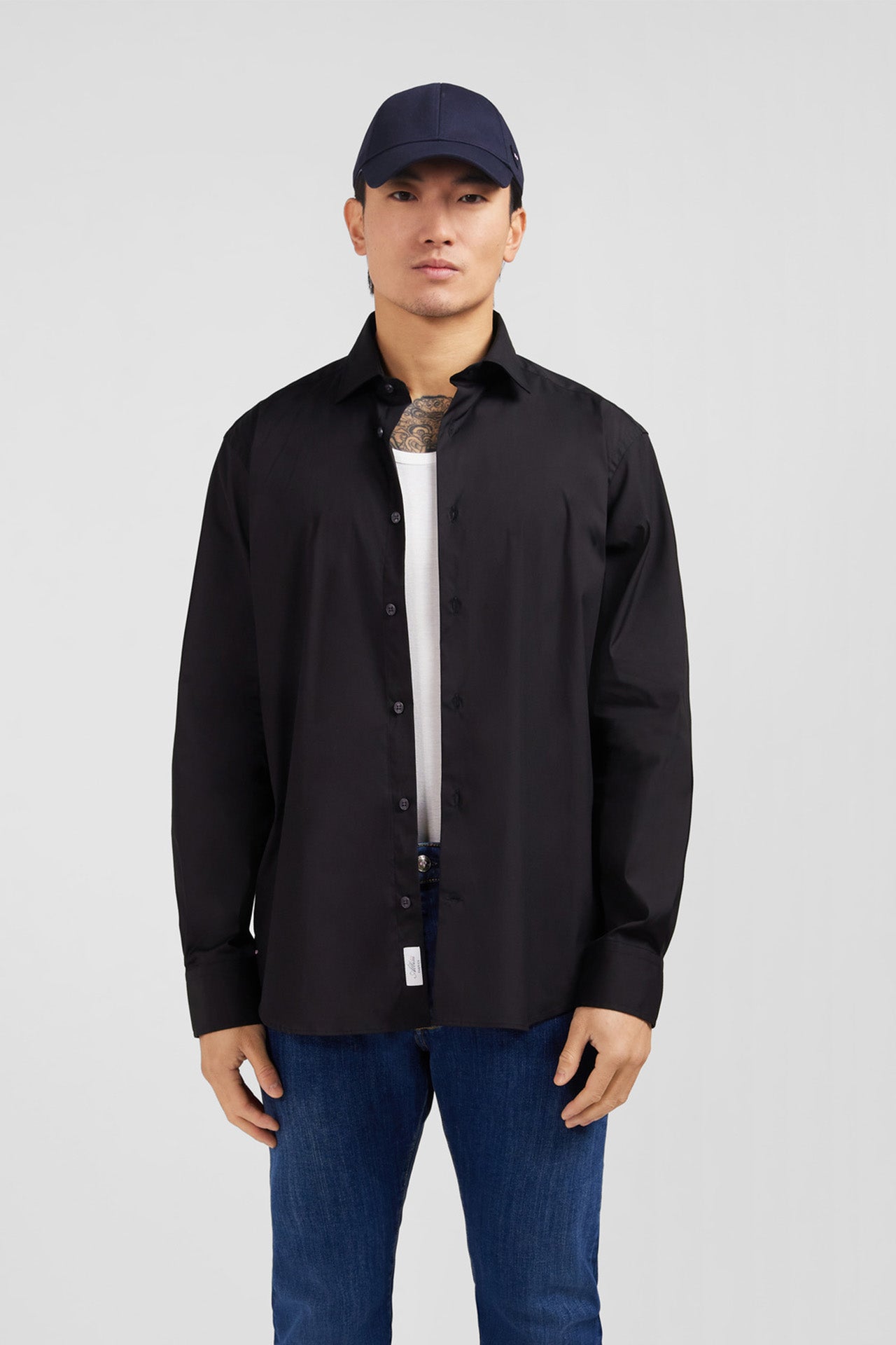 Chemise noire regular en popeline stretch