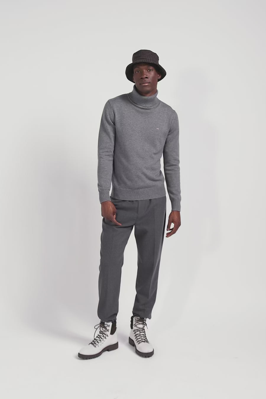 Regular grey wool and cotton turtleneck jumper