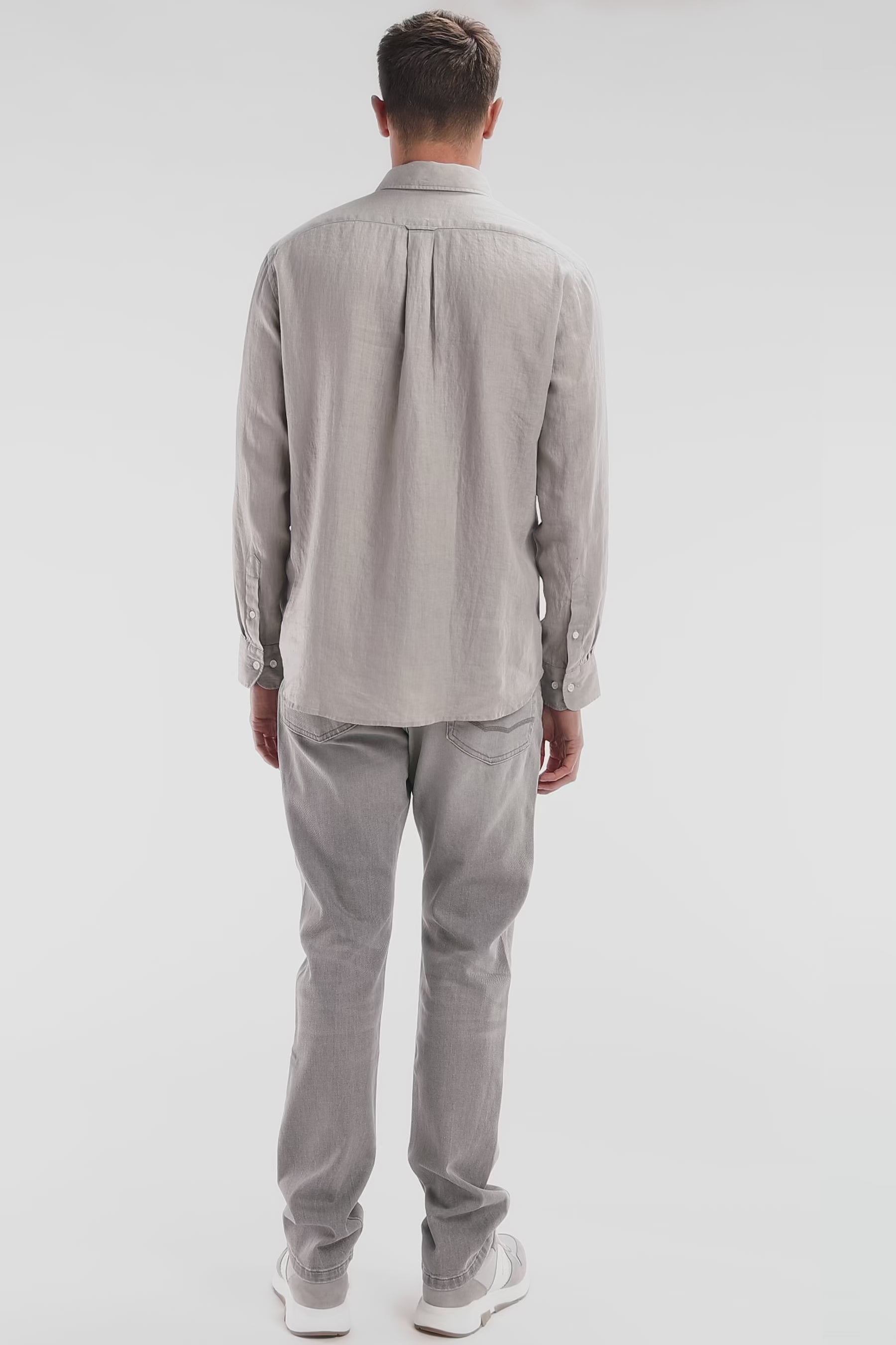 Chemise en lin gris unie coupe droite