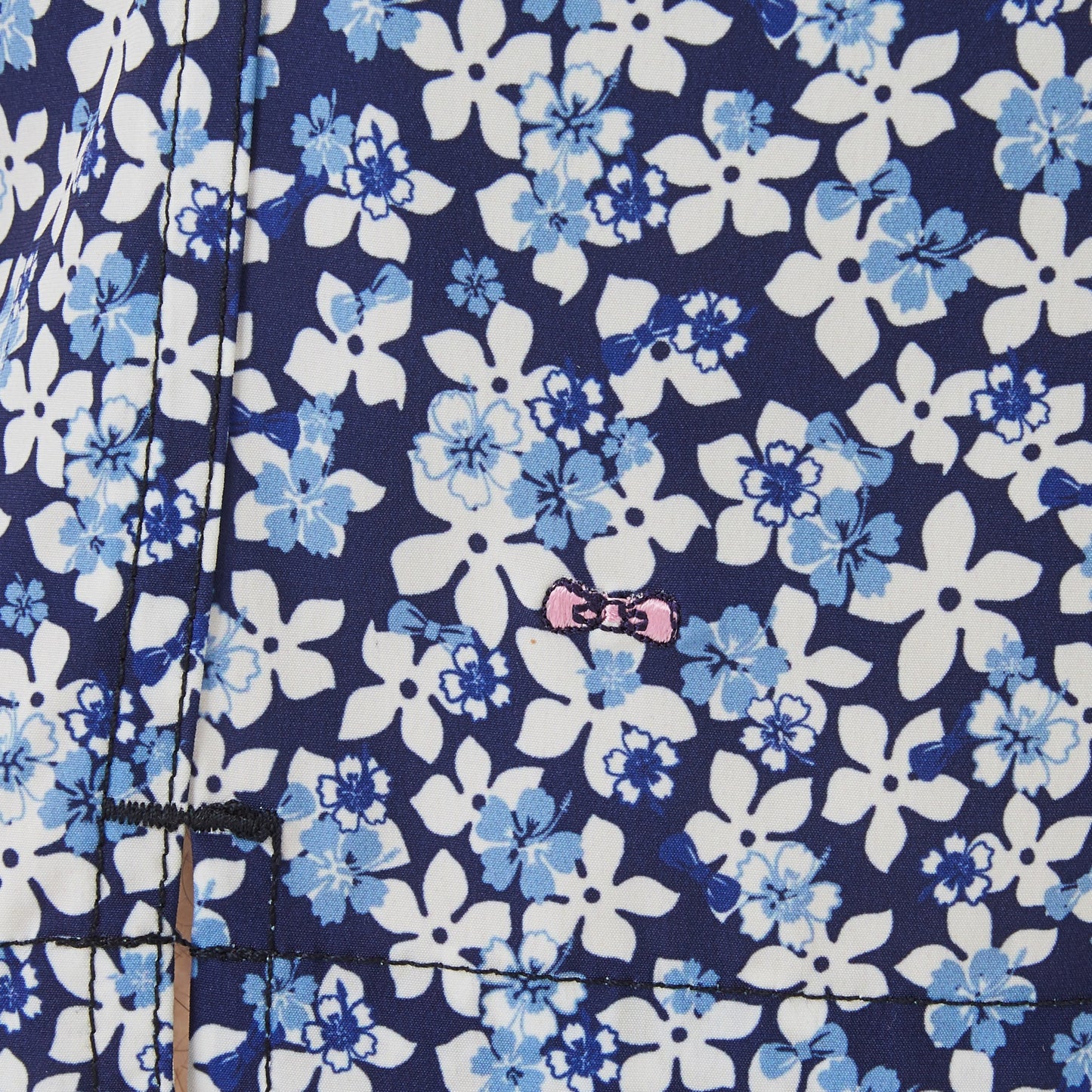 Short de bain motif fleuri bleu