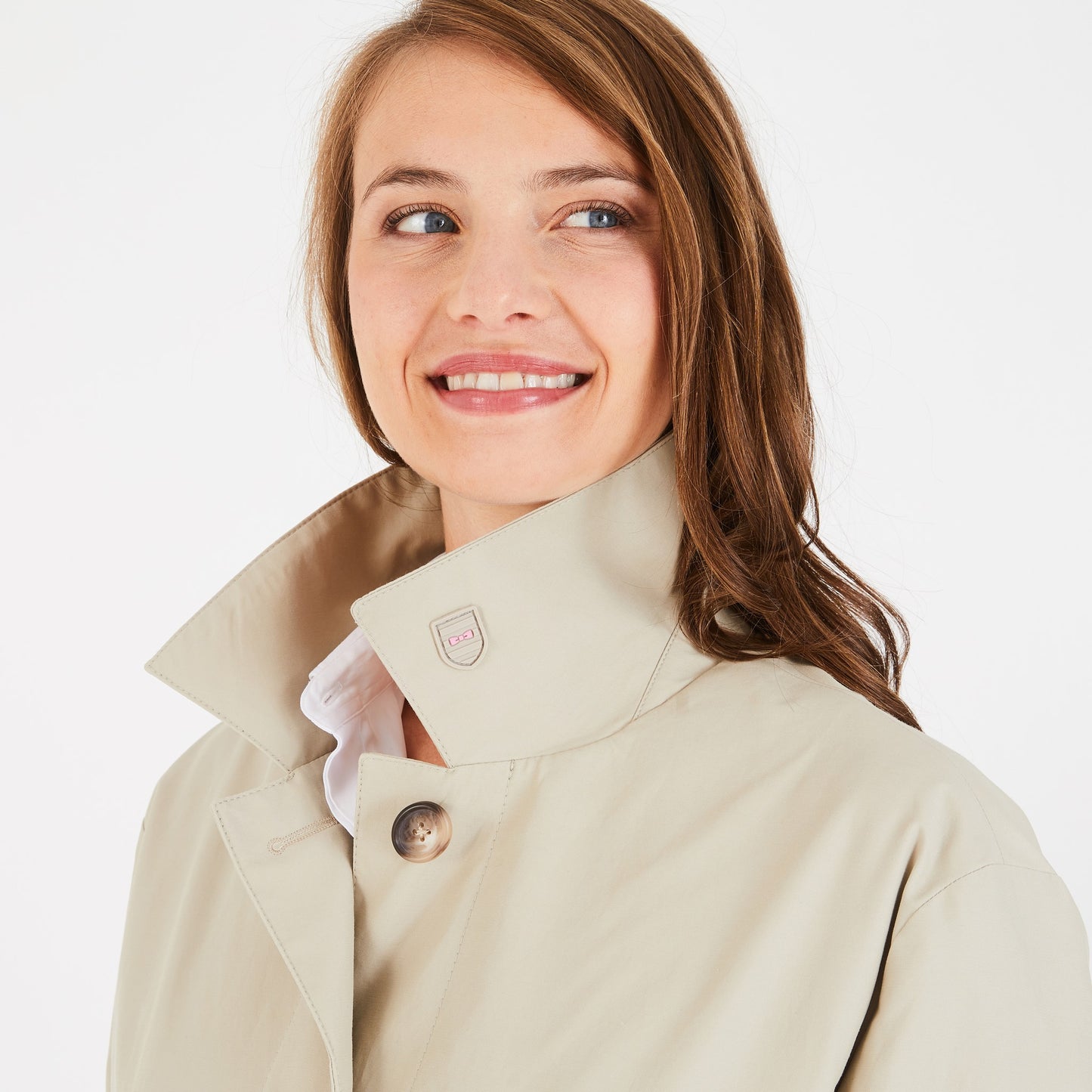 Imperméable beige avec ceinture