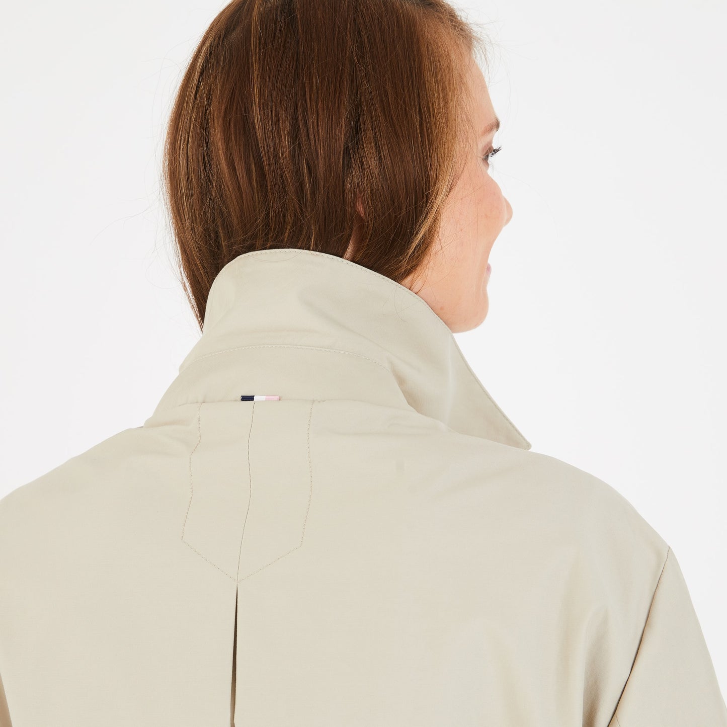 Imperméable beige avec ceinture
