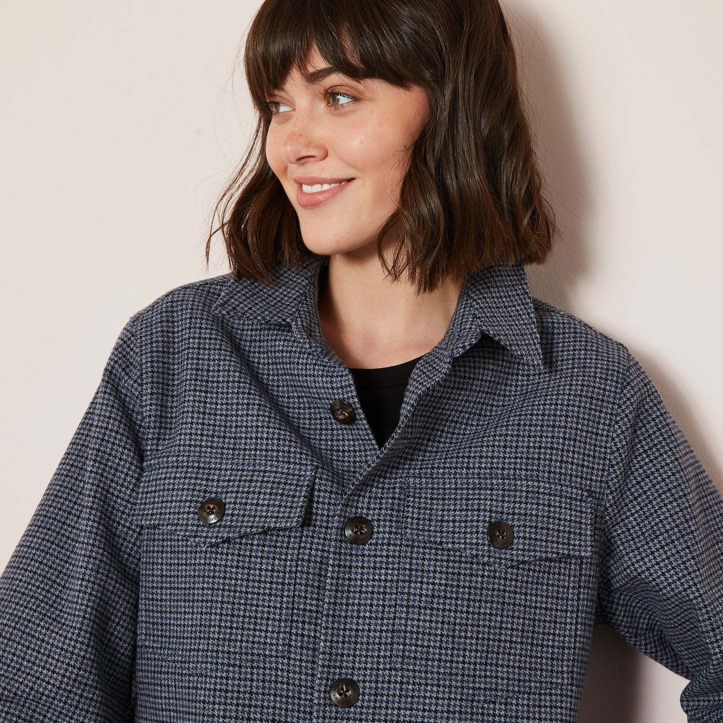 Blue overshirt with houndstooth motif